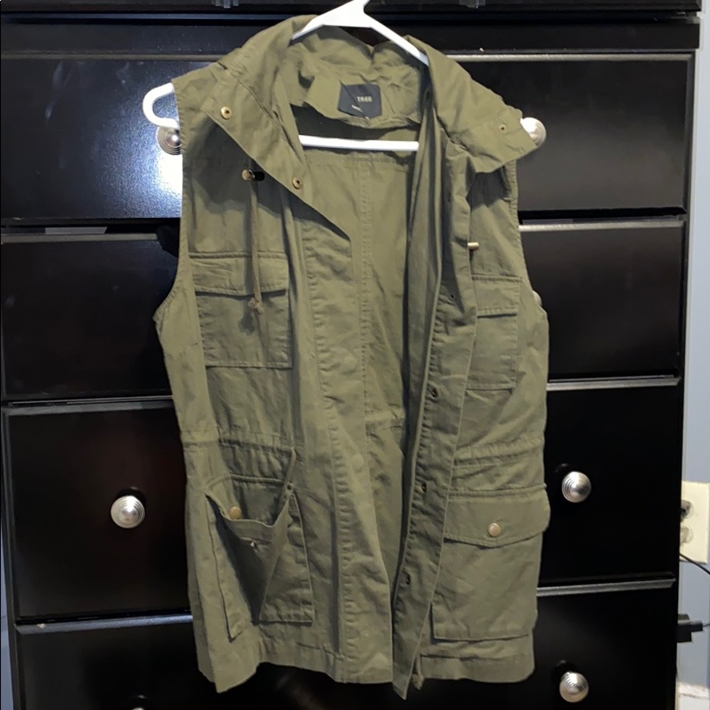 Green utility vest